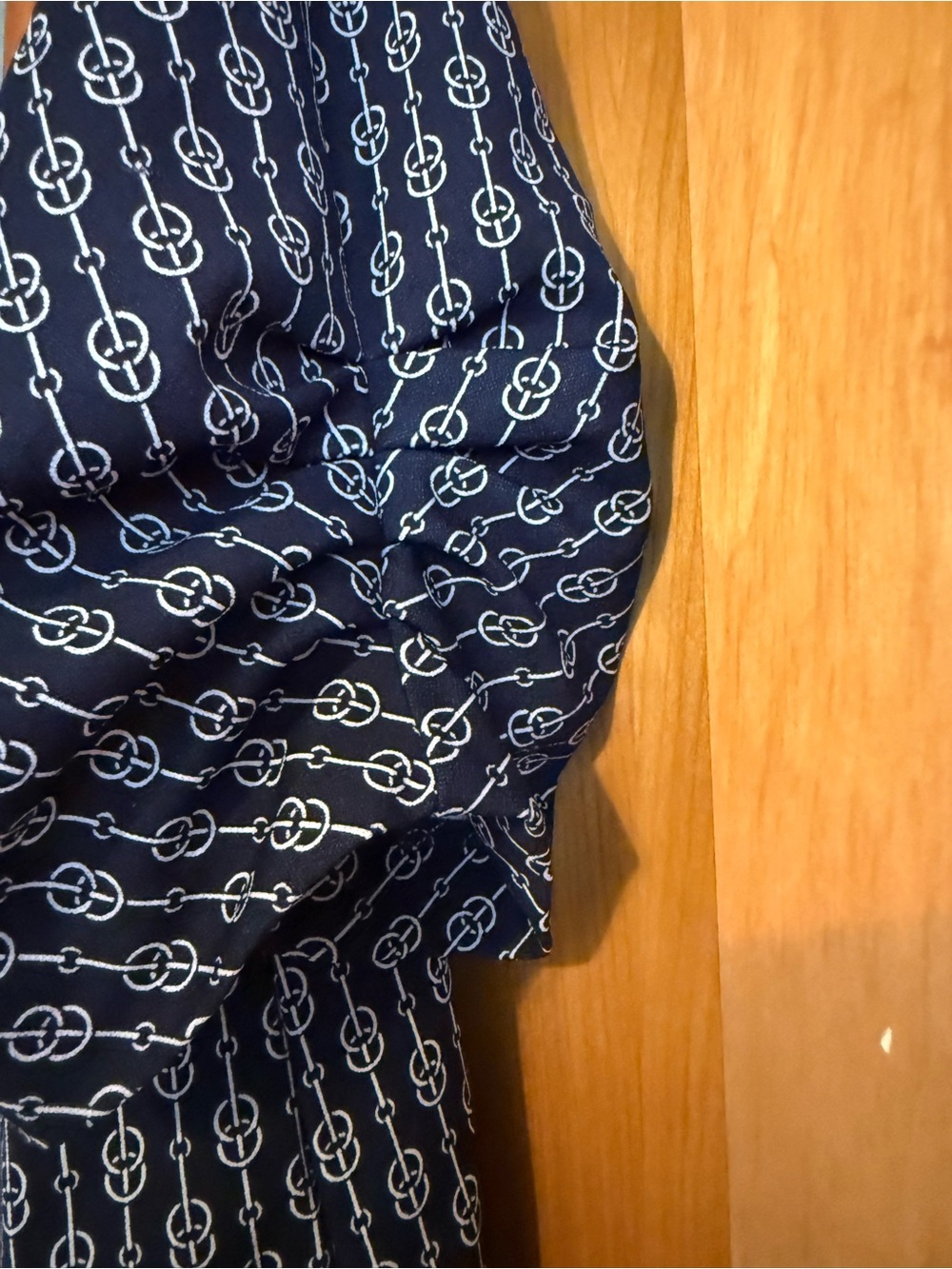 Ann Taylor Navy Chain-Print V-Neck Blouse - Picture 3 of 5